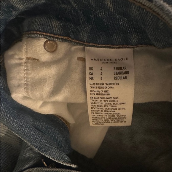 AE Straight Jeans Size 4R - Picture 6 of 8